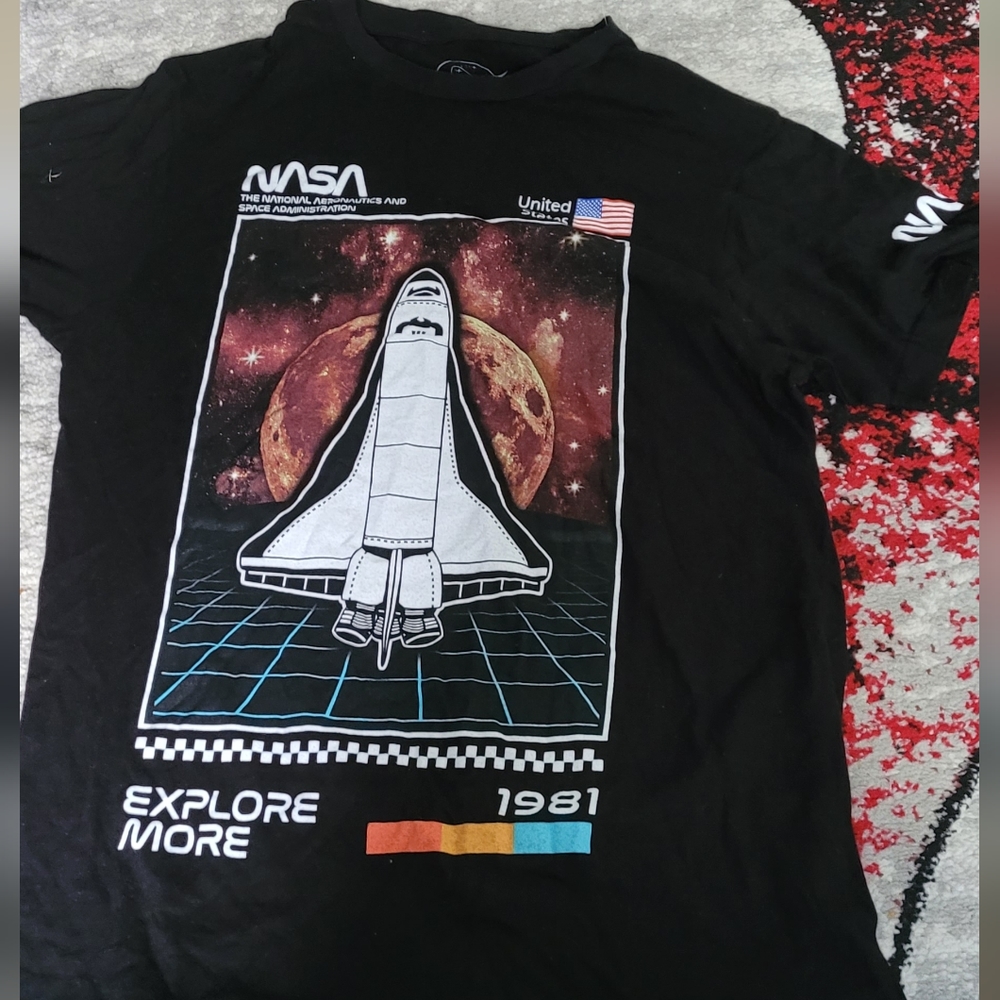 NASA t shirt